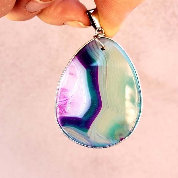 New Purple Green White Onyx Agate Teardrop Pendant - Picture 11 of 16